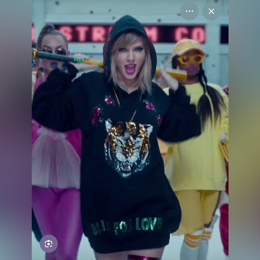 Handmade Taylor Swift Blind for Love Hoodie - Picture 6 of 7